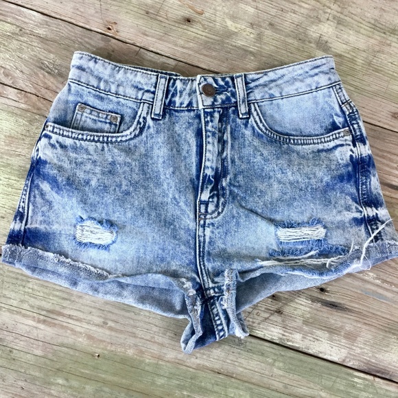 Topshop Pants - Topshop Moto Hallie destroyed acid-wash cutoffs 2